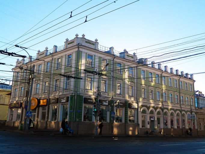 Дом купцов Базановых)